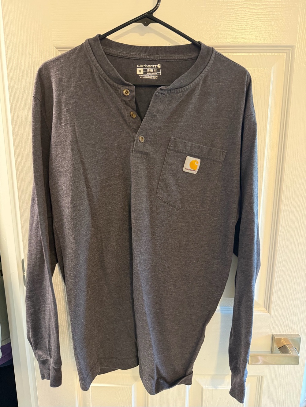 Carhartt Men’s Medium Loose Fit Charcoal Gray Henley Pocket Shirt
